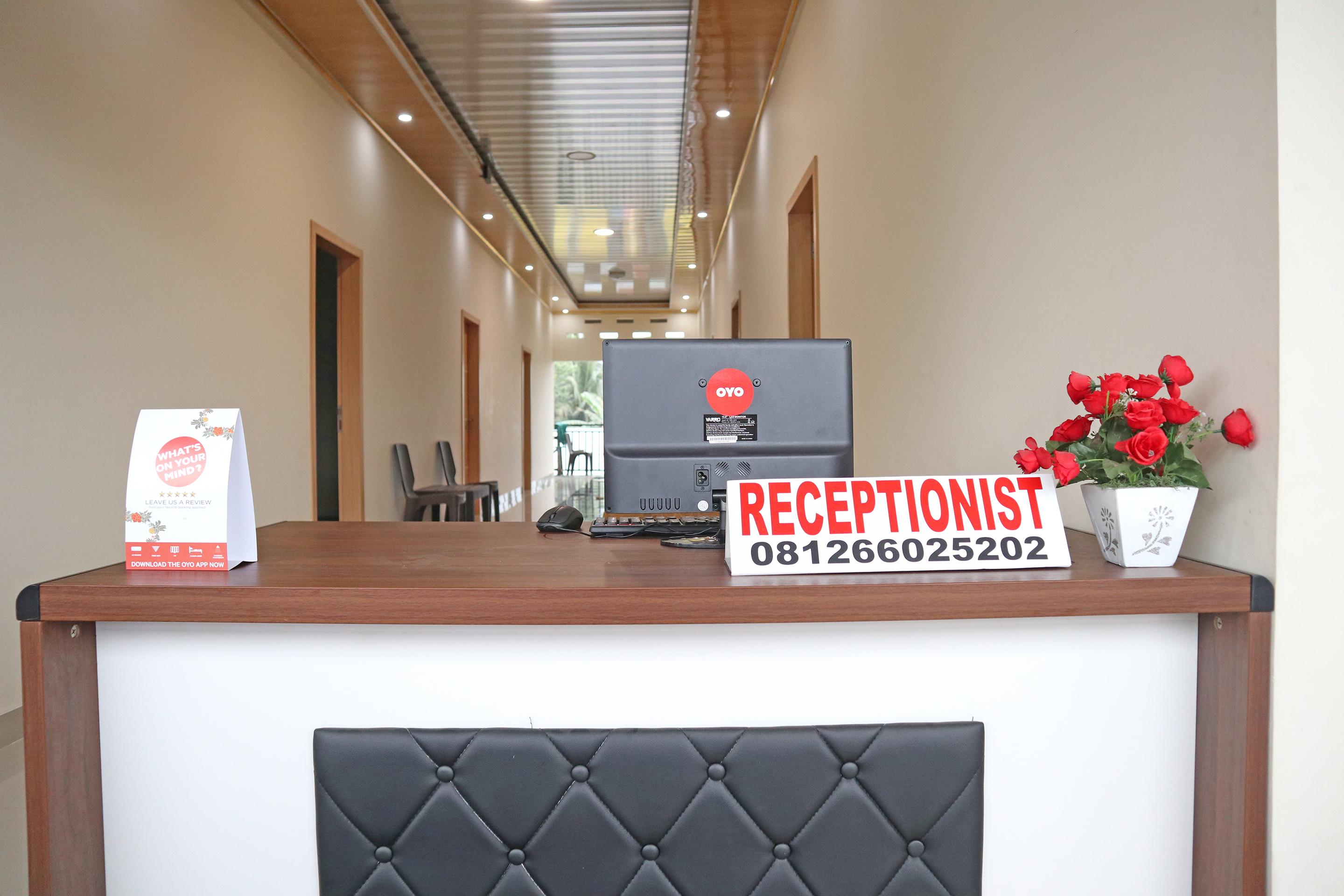 Hotel Reddoorz Syariah Near Minangkabau International Aiport à Padang  Extérieur photo